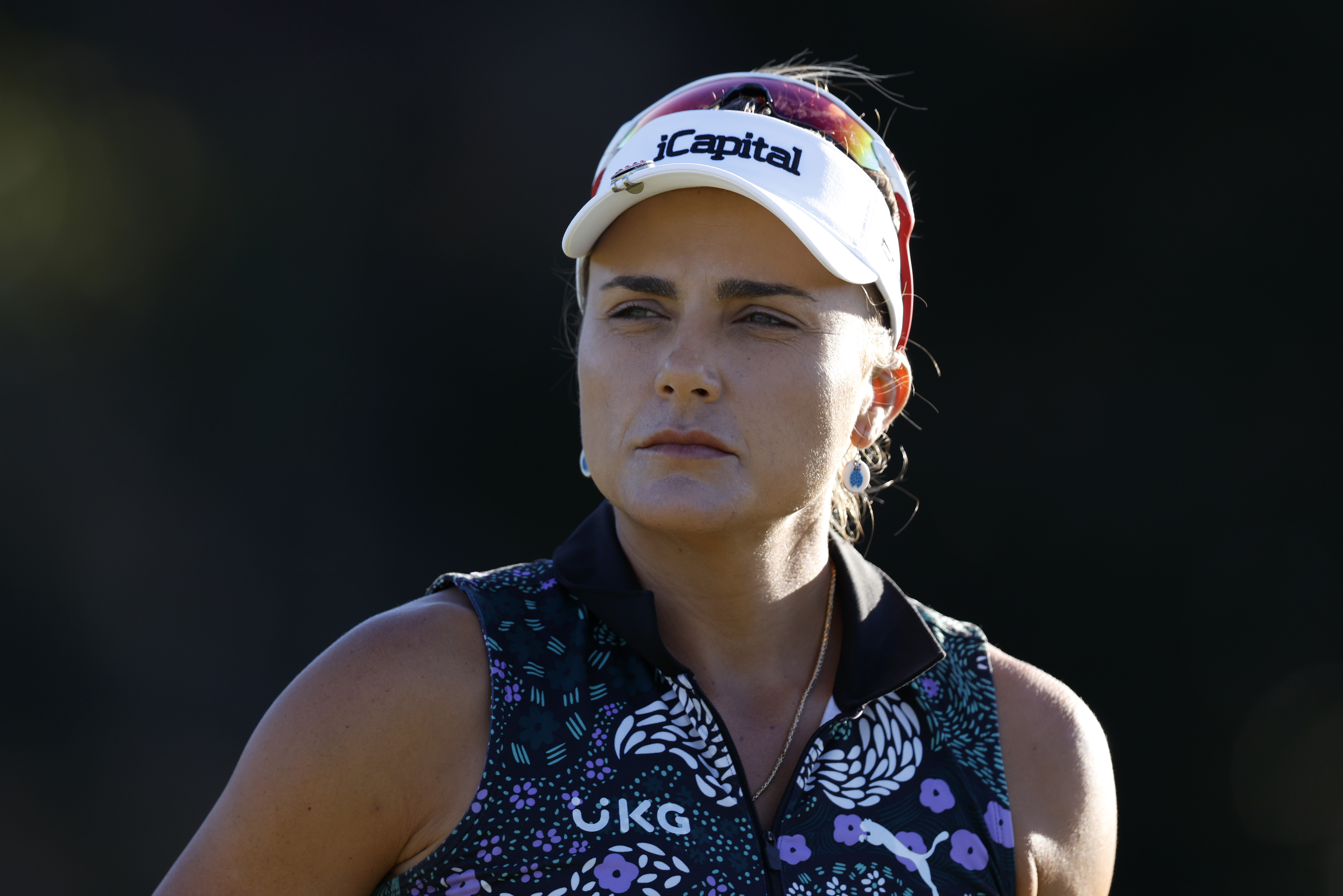 外比赛中遭 外比赛中遭