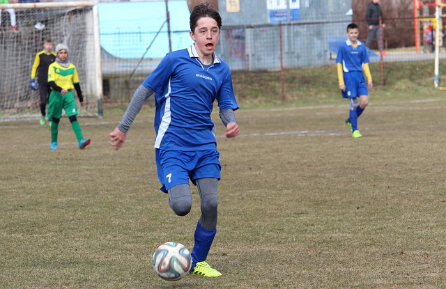 在困境中反 在困境中反